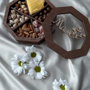Подарки, подарочные наборы и боксы